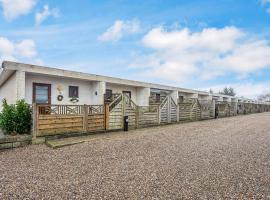 4 person holiday home in Rømø-By Traum, hotel in Rømø Kirkeby