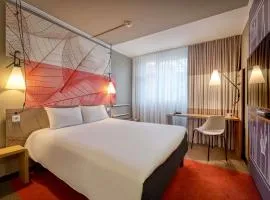 イビス ニュルンベルク セントルム アム プレラー