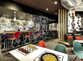 ibis Poitiers Site du Futuroscope