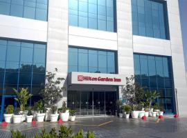 Hilton Garden Inn Sevilla, hôtel à Séville