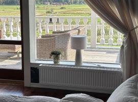 Annas gård, stall & pensionat, hotel in Fjärås