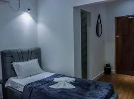 Lá Maison Jolly