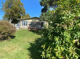 La petite maison sur l'Isle, hotel in L'Isle-aux-Coudres