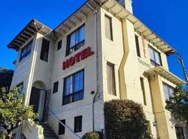 Hotel 251