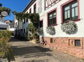 Zum Burggraf、Niederdorlaのホテル