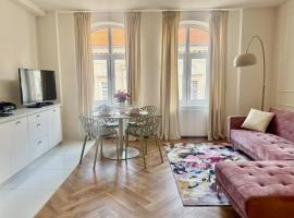 Apartamenty Śródmiejska、シフィエボジンのホテル