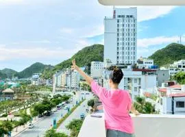 Phoenix Flower Hotel & Travel