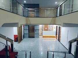 Hotel jmm s14, отель в Удайпуре