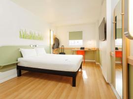 Ibis Budget Valencia Aeropuerto, hotel a Manises