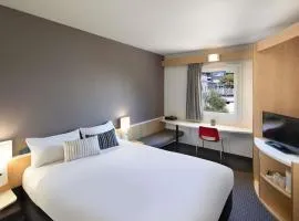 ibis Newcastle
