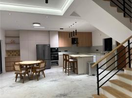 Luxe Villa in Sanikpuri, Hyderabad, hotel v destinaci Secunderābād