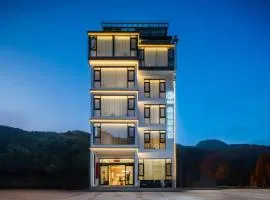 Huazhu Songshiju Homestay