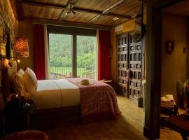 Hotel Valle de Pineta, hotel in Bielsa