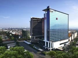 Ibis Bandung Trans Studio, hotel v mestu Bandung