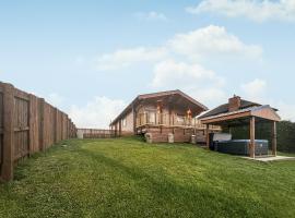 Coo Lodge - Uk48430, hotel v destinaci Falkirk