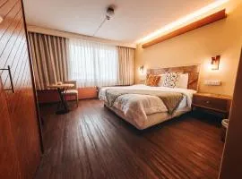 CASA HOMES MIRAFLORES APART Hotel