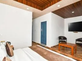 Royal Respite - Top Rated !! Most Awarded !! Luxury Rooms !! Budget Friendly !! Family Friendly