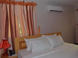 Rikkies Place Hotel