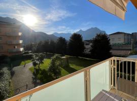 ITM Lakeside Apartment Lecco, hotel v destinaci Lecco