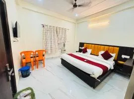 Nandan Residency 500 mtr from Ram Mandir