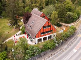 Delémont Youth Hostel, hotel in Delémont
