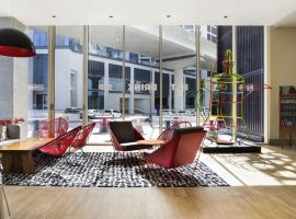 ibis Styles Dubai Airport Hotel, hotel v Dubaji