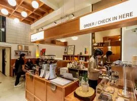 StayAt Bedever Bangkok Hotel