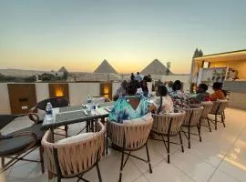 Pyramids On The Spot inn