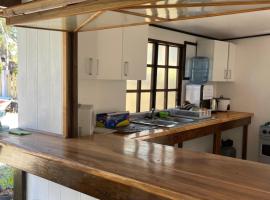 NHN Lodge, hotel in Avatoru