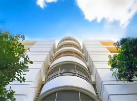 Aristocrat Inn - Gulshan Lake Park & American club