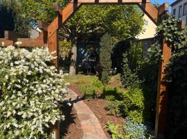 Ferienwohnung an der Postsäule Lübbenau、リュベナウのホテル