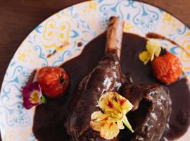 greet hôtel Pont du Gard - Route d'Avignon, ξενοδοχείο σε Estézargues