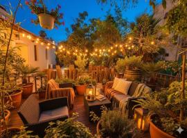 בית מקסים בלב העיר, Hotel in Tel Aviv