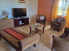 J's Place, hotel v destinaci East End Village