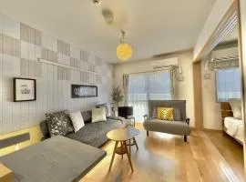 Luana Lea Karate Kaikan Mae