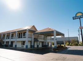 Days Inn by Wyndham Monroe, Louisiana, готель у місті Монро