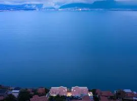 Mont XIX Villa - Panoramic Sea & Mountain View