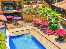 Hotel Hicasua y Centro de Convenciones