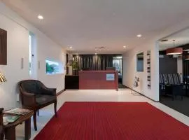 The Riccarton Hotel