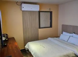 Guri C Boutique Hotel