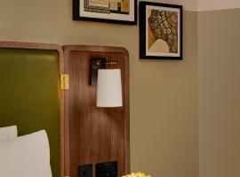 Mount Royal Hotel Edinburgh by The Unlimited Collection、エディンバラのホテル