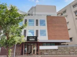 Super Collection O jagadamba Junction near Beach Road