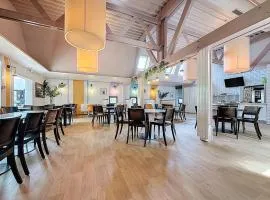 東蘭斯- 展園基里亞德酒店