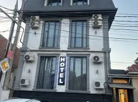 Premium 777 Hotel