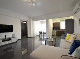 Central 2 bdr Flat St Lazaros - Phoenix Lodge, hotel v destinaci Larnaka