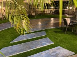 President Hotel, hotel en Joünié