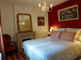 Gîte de charme Autun'Home，歐坦的飯店