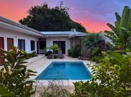 Hotel Huacas