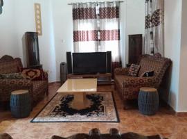 Afonta's Greenhouse Retreat - A Four Bedroom Bungalow Per Night For The Price Shown, hotel v destinaci Daranka