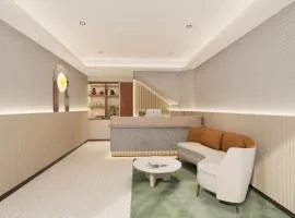 A Hotel Farrer Park - Newly Renovated